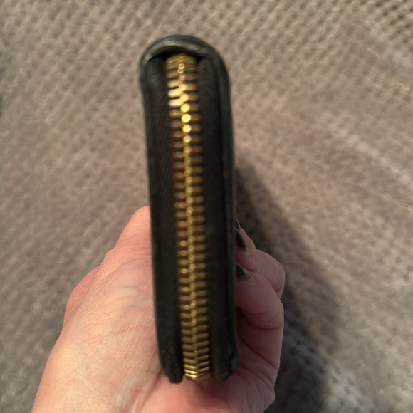 Louis Vuitton Black Wallet - Picture 5 of 7